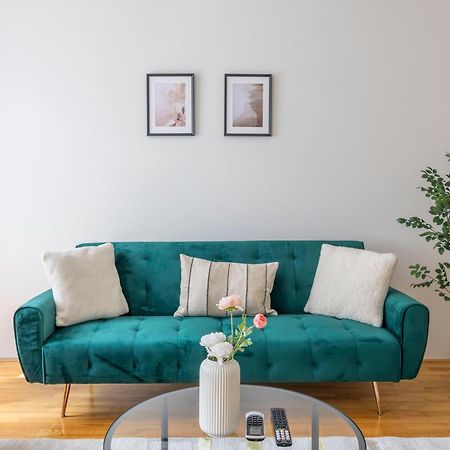 Stylish & Cozy City Center Apartment By Prestige Homes Budapeste Exterior foto
