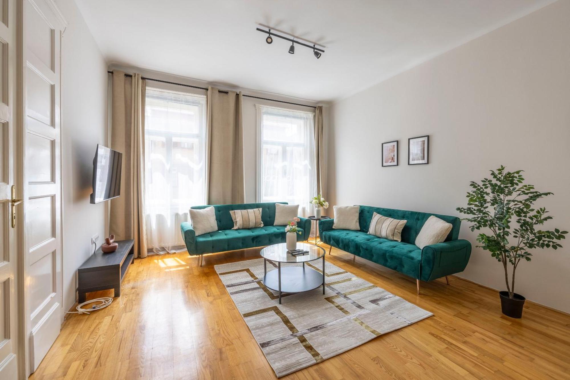 Stylish & Cozy City Center Apartment By Prestige Homes Budapeste Exterior foto